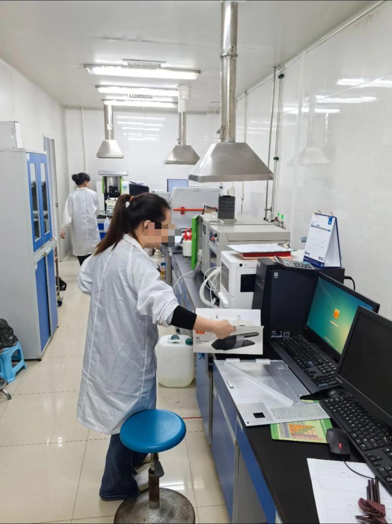 维修工程师如何精密诊断实验分析仪器故障